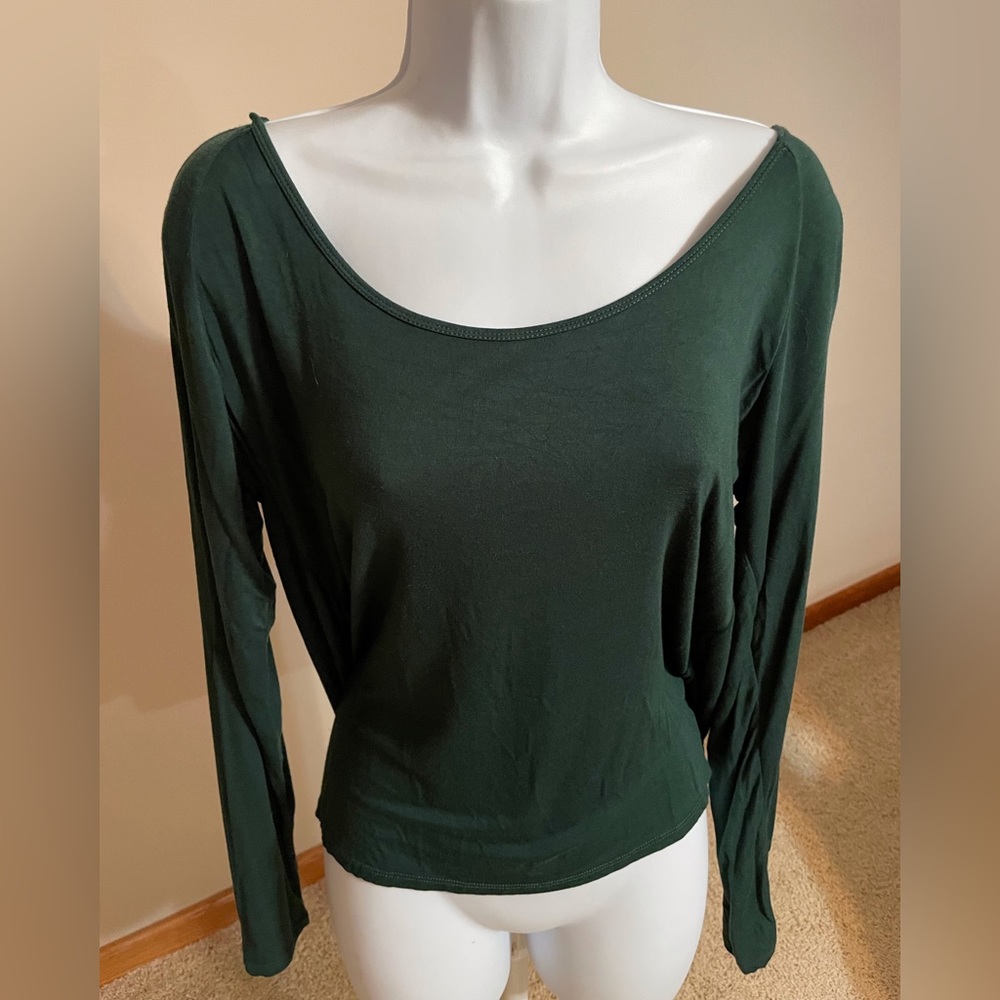Open Back Zyia Yoga Top Size L Never worn